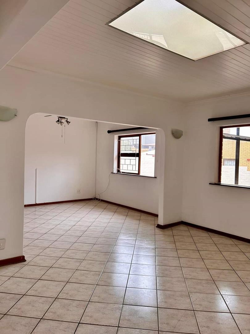 7 Bedroom Property for Sale in Bayview Western Cape